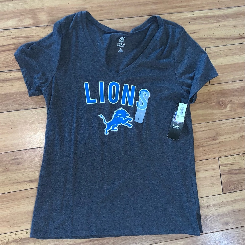 NFL Lions V-Neck Tee